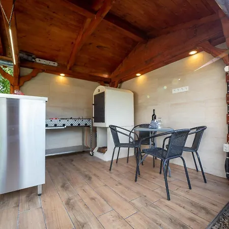 Pipacsos Vendeghazak * Kiskunmajsa