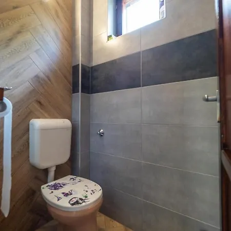 Διαμέρισμα Pipacsos Vendeghazak Kiskunmajsa