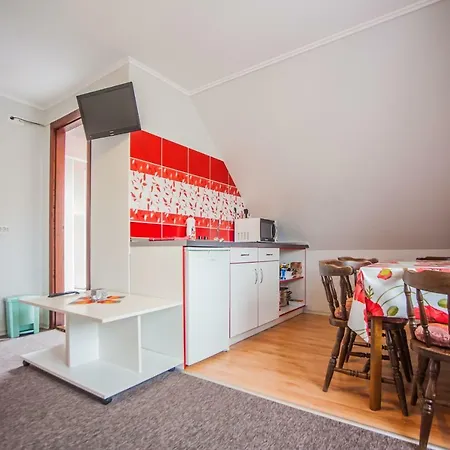 Διαμέρισμα Pipacsos Vendeghazak Kiskunmajsa