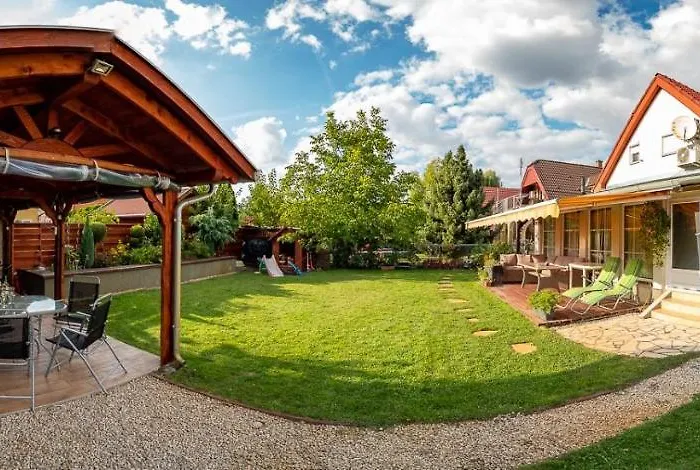 Apartament Pipacsos Vendeghazak